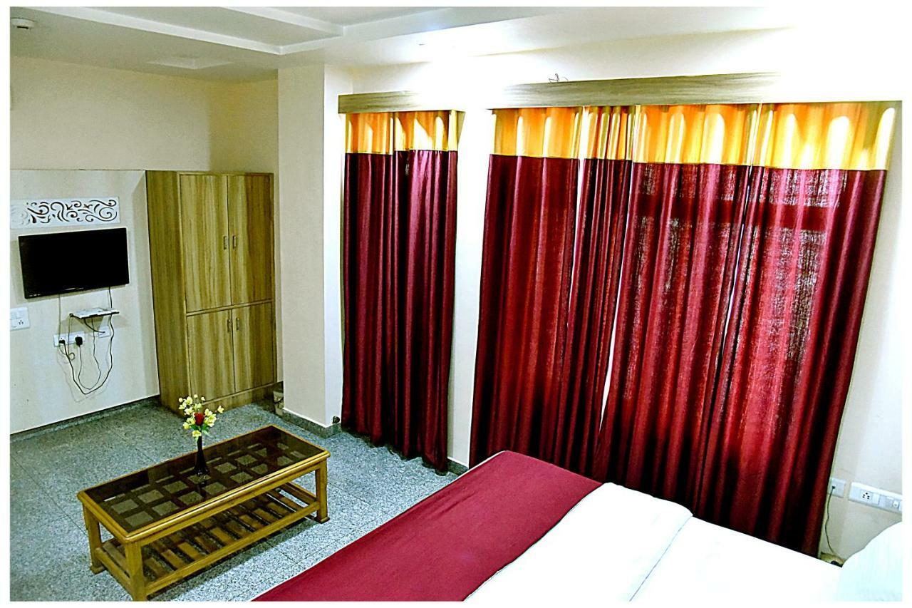 Hotel Midtown Grand Kota  Esterno foto