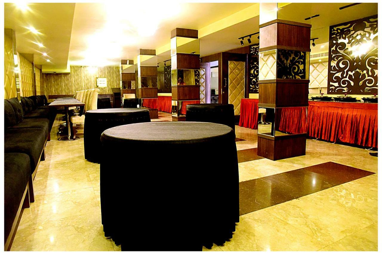 Hotel Midtown Grand Kota  Esterno foto